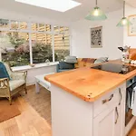 Дом отдыха Riseholme